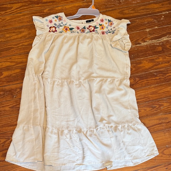 ODDY Casual Cream Dress with Floral Embroidery - Picture 1 of 3